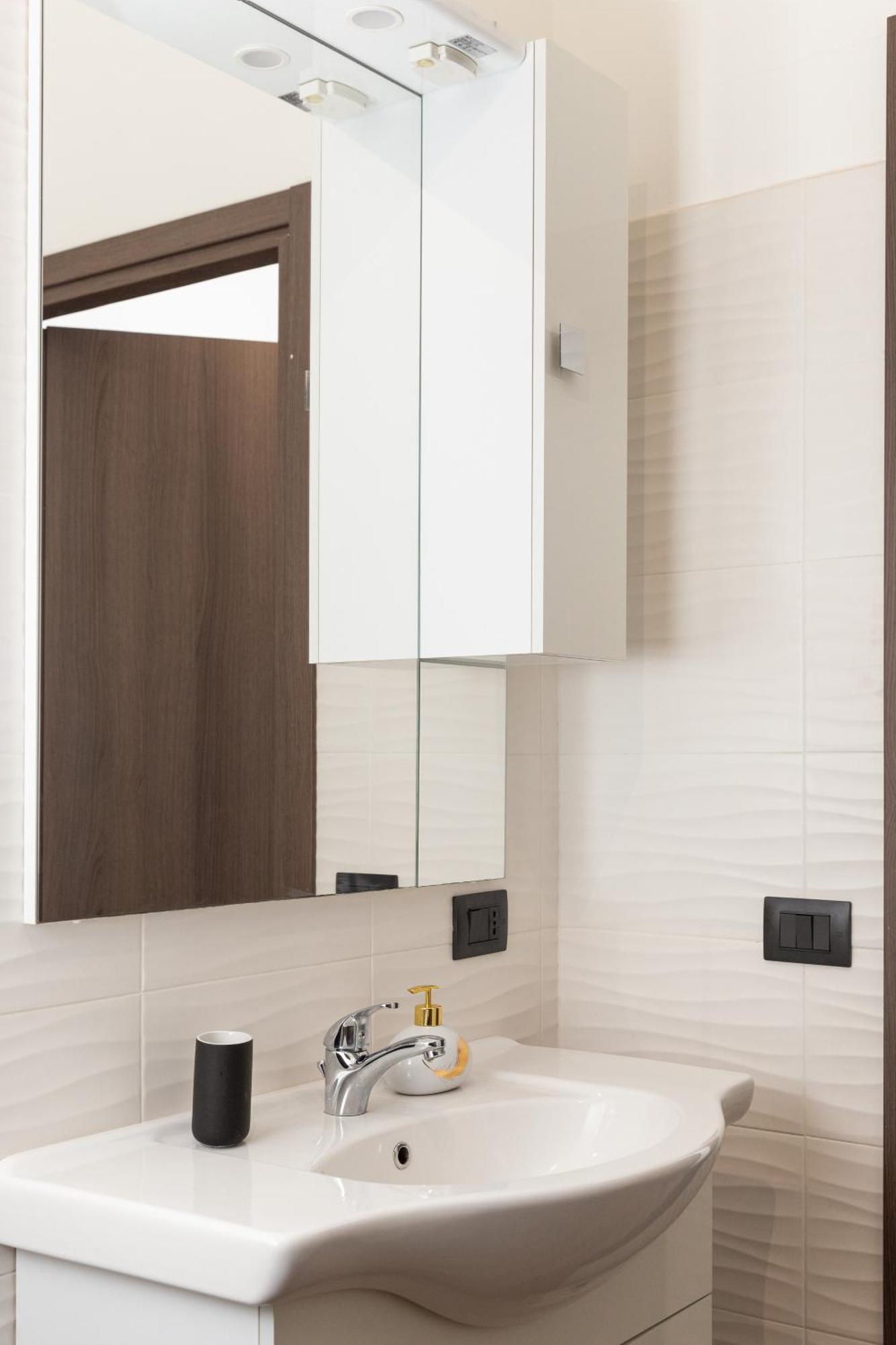 Da Vinci - Exclusive Apartment - Navigli Milan Bagian luar foto